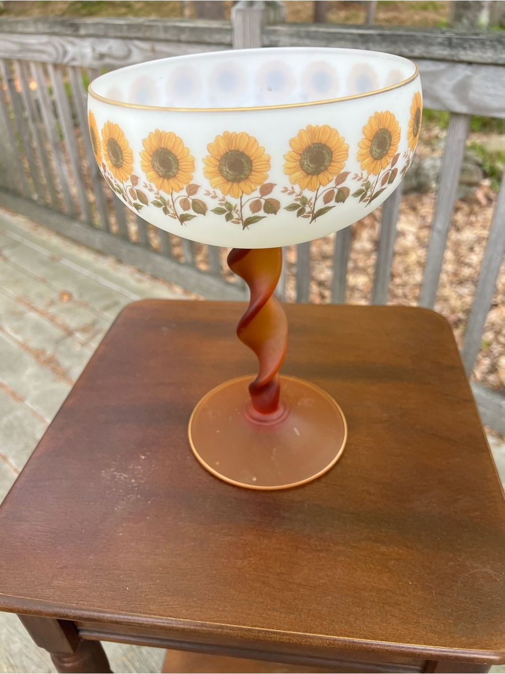 Vintage Italian MCM Sunflower Pattern Twisted Stem Goblet - White & Mustard